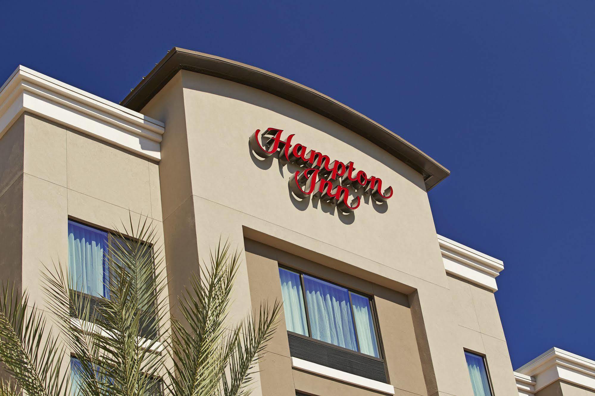Hampton Inn Long Beach Airport, Ca Exterior photo