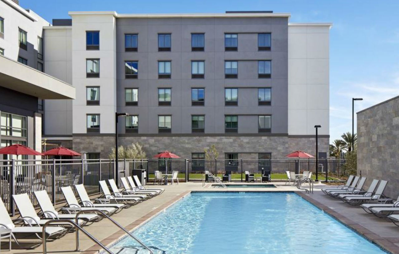 Hampton Inn Long Beach Airport, Ca Exterior photo